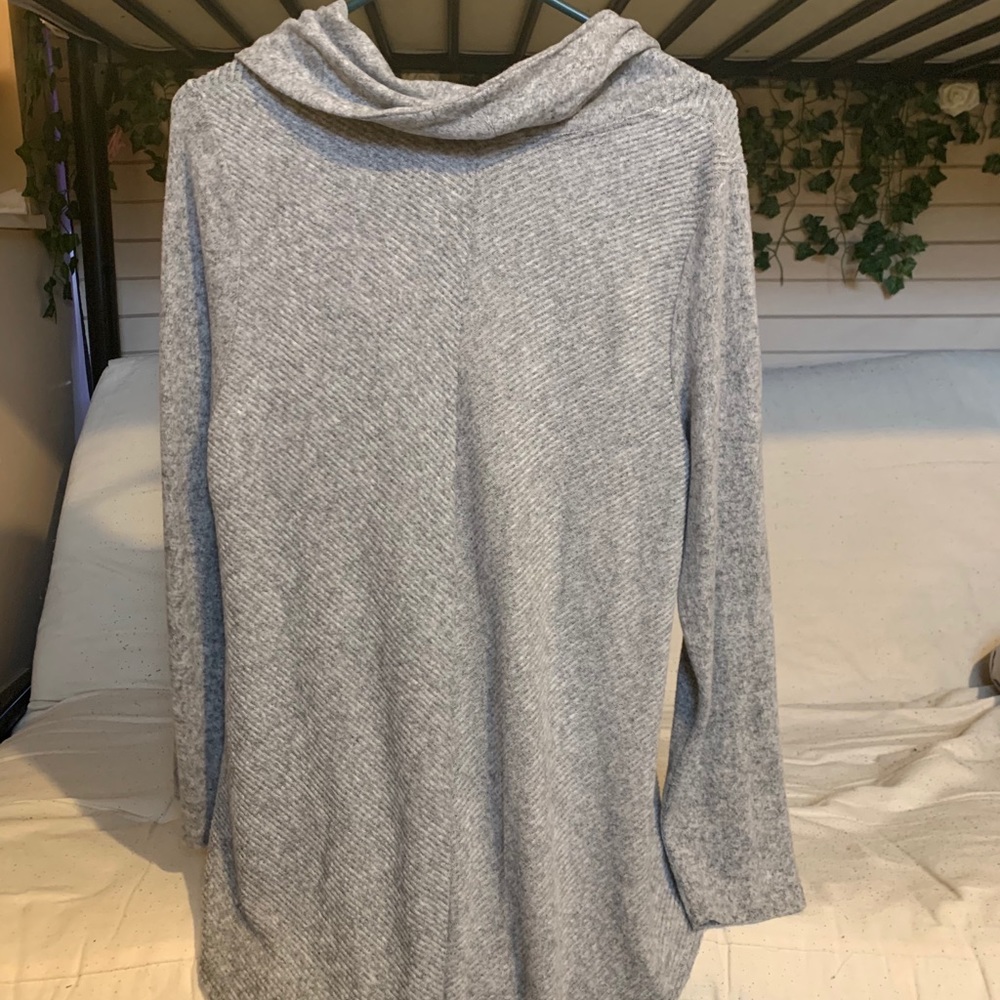 Sweater - Picture 2 of 2